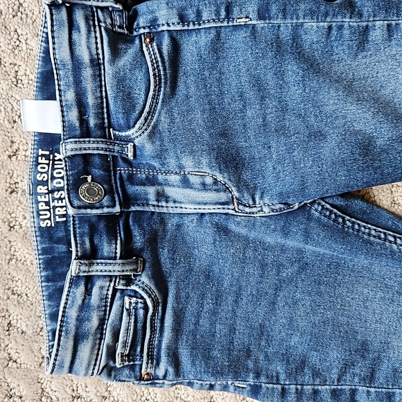 2 pairs Kids 5T H&M Jeans - Picture 2 of 8